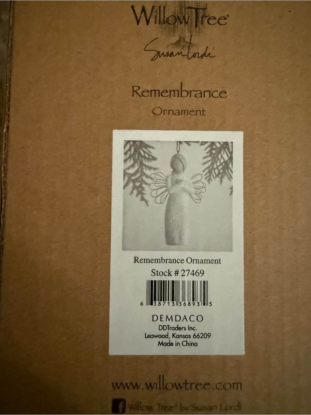 Willow Tree Cream Remembrance Angel Ornament with Bronze Wings - Picture 2 of 4